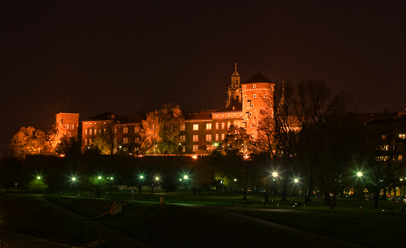 Wawel nocą