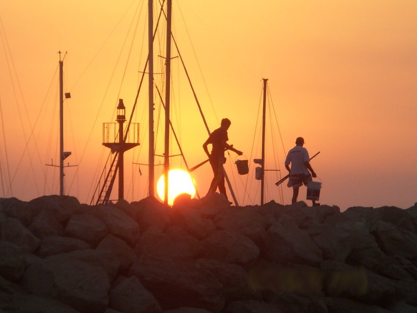 Fishers 04:04 am, Cyprus