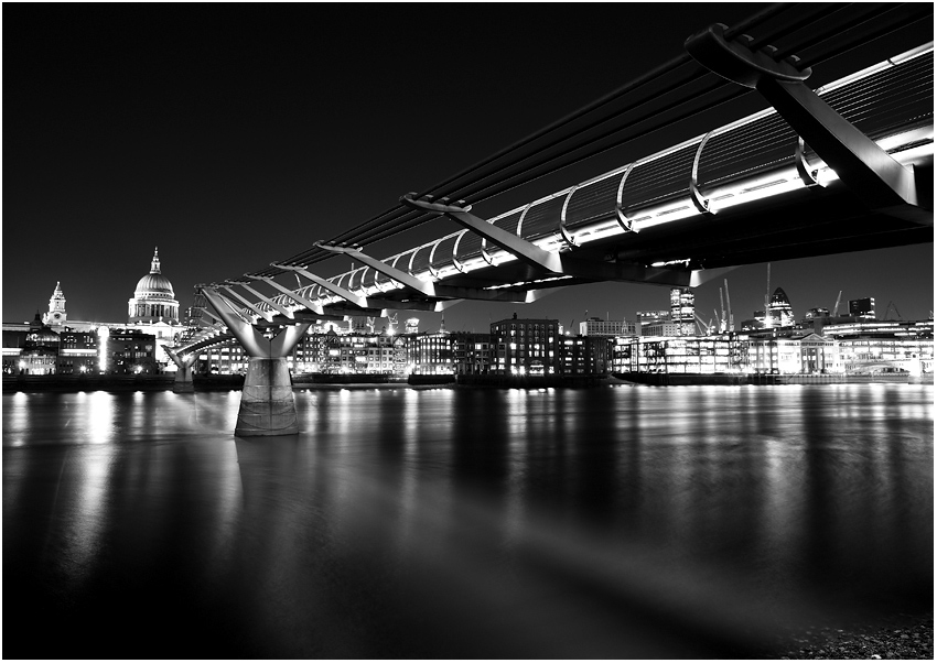 Londyn, Millenium Bridge