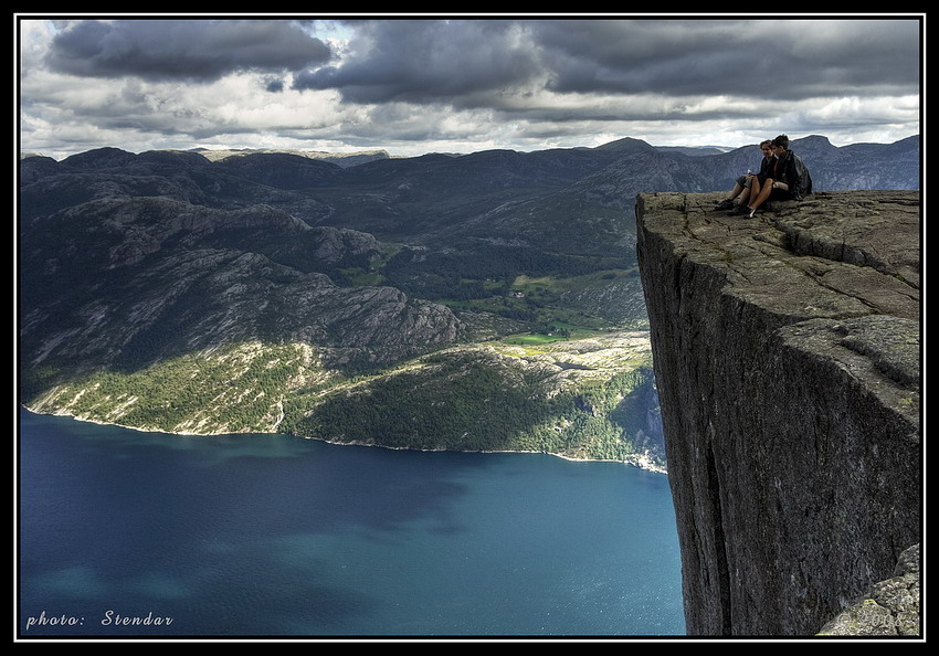 W drodze na Preikestolen