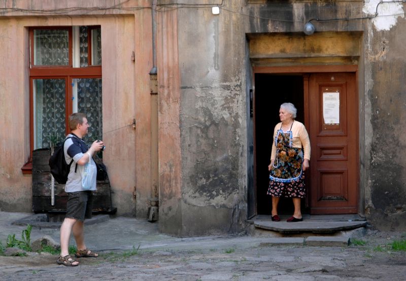 Kochanie, skocz ze schodka to będziesz na PLFOTO