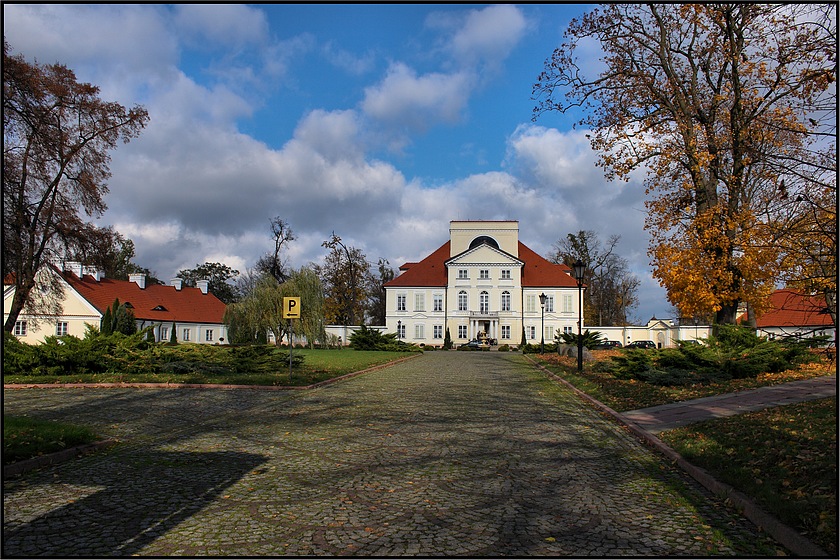 Pałac Ossolińskich w Sterdyni, niedaleko Sokołowa Podlaskiego... trochę szerzej