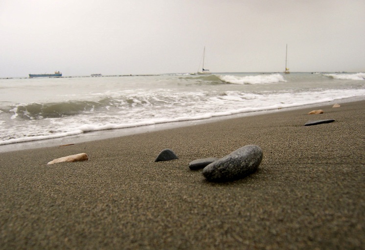 czarne plaże Cypru