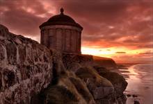 ... The Mussenden Temple o zachodzie