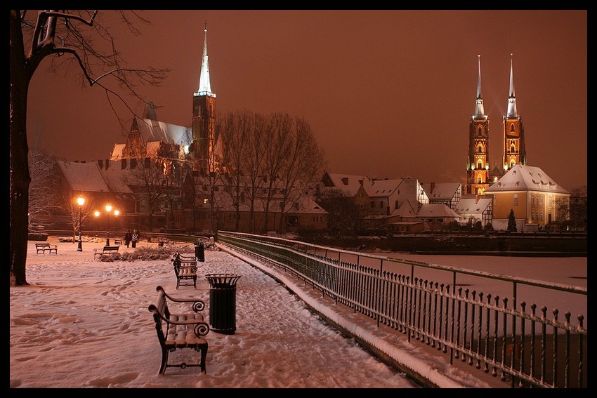 Wrocław by night