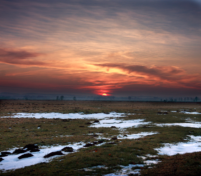 zmierzch nad kretowiskiem