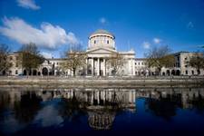 The Four Courts w Dublinie