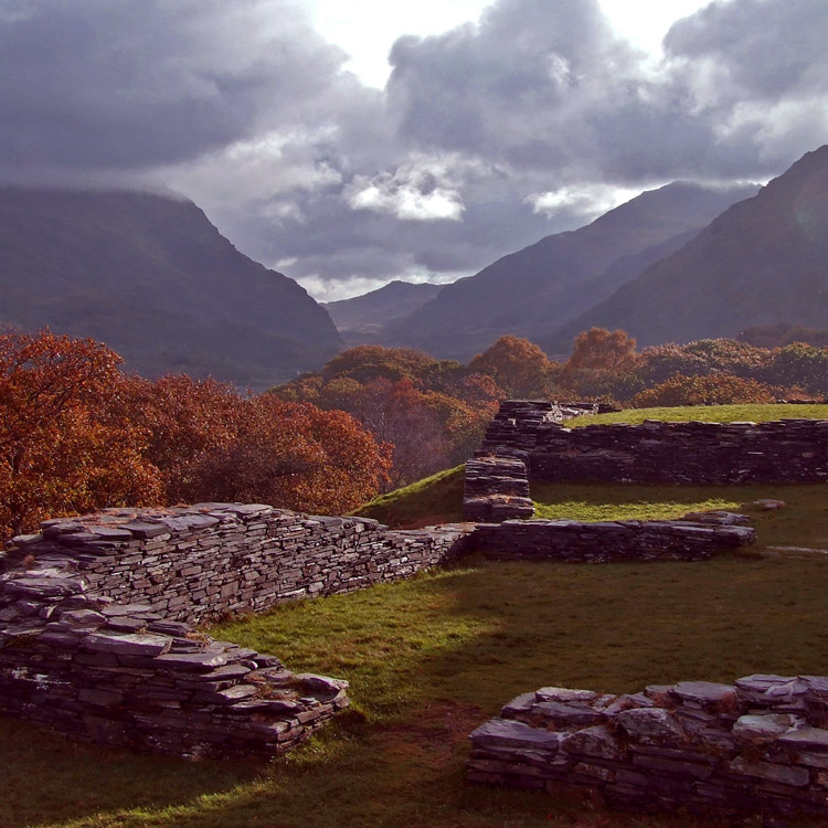 Dolbadarn Castle - 80 feet above Llyn Padarn