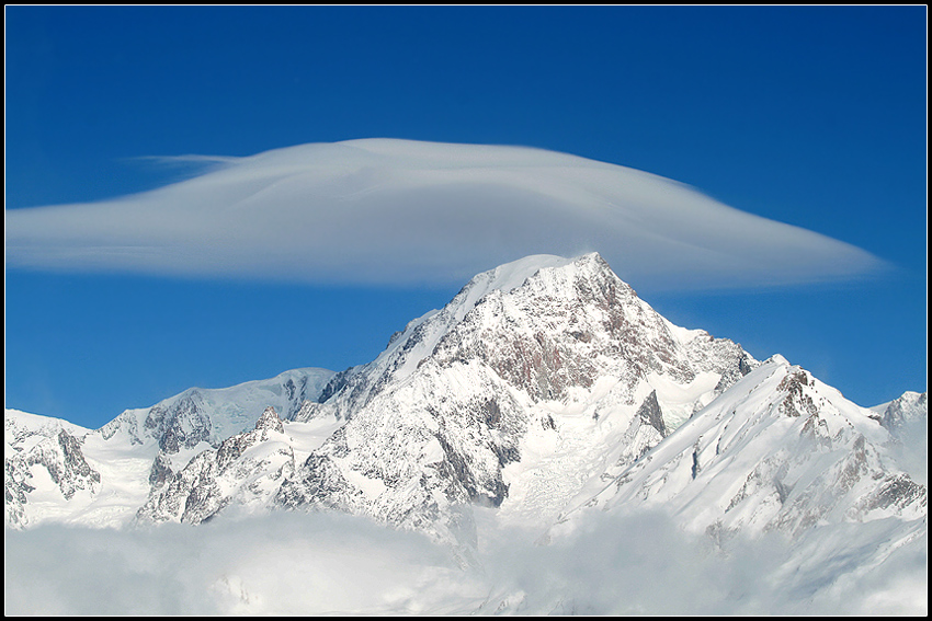 Altocumulus lenticularis