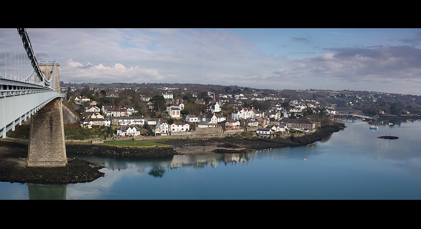 Panorama Menai Bridge