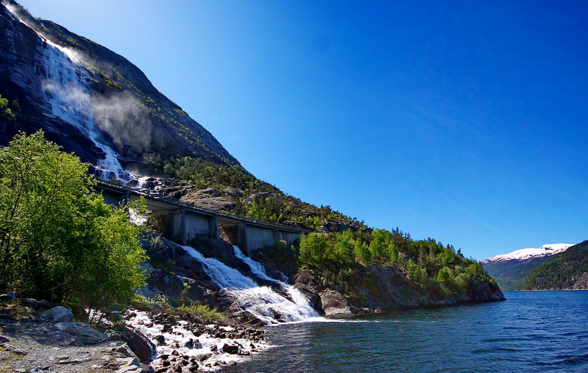 Langfossen, Akrafjorden