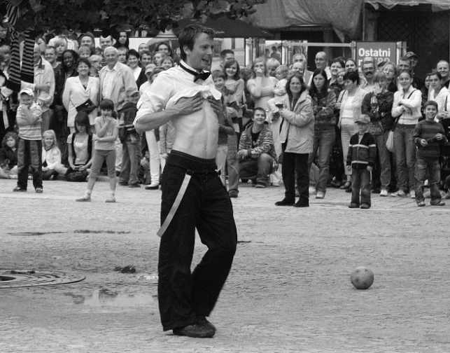 BuskerBus - festiwal sztuk ulicznych; 16-28.06.2009, Wrocław, Rynek