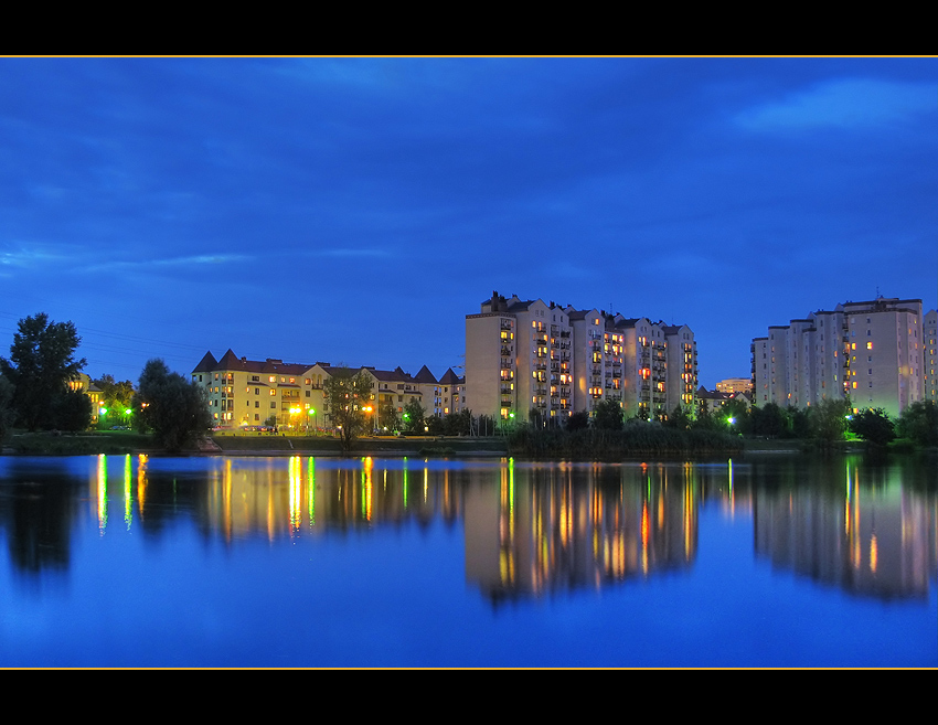 Wieczór nad jeziorkiem