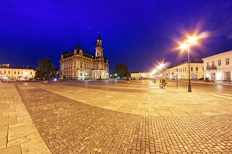 Nowy Sącz nocą