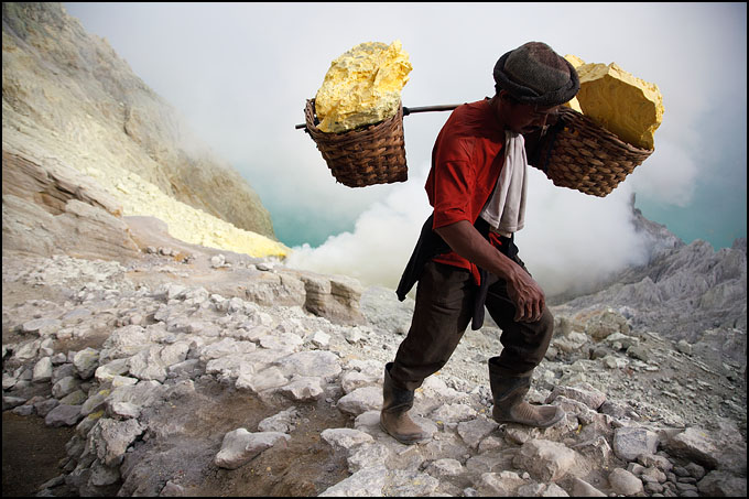 siarka z Kawah Ijen