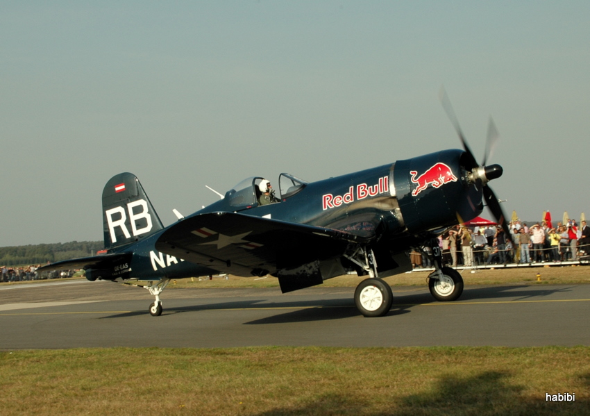 F-4 U Corsair