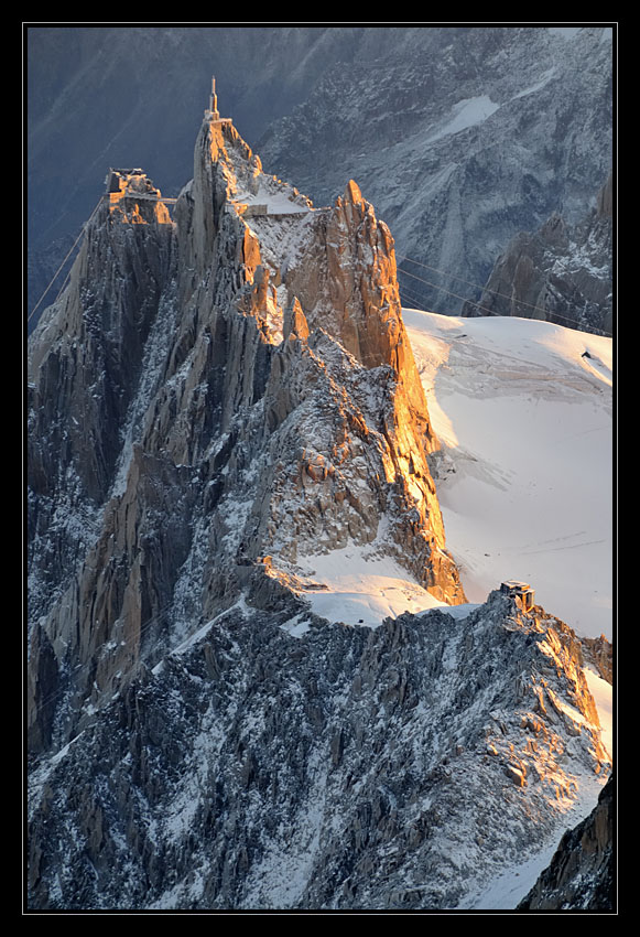 Aiguille du Midi o świcie.