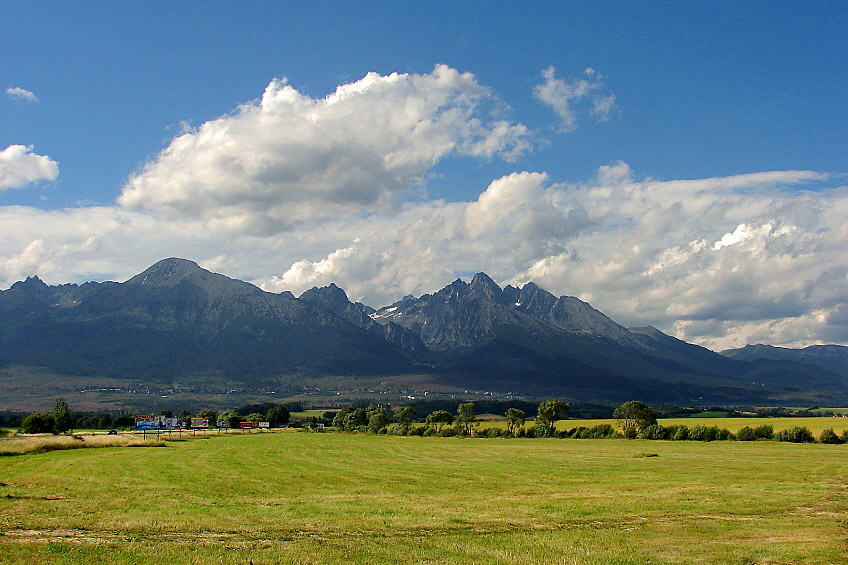 Tatry z daleka