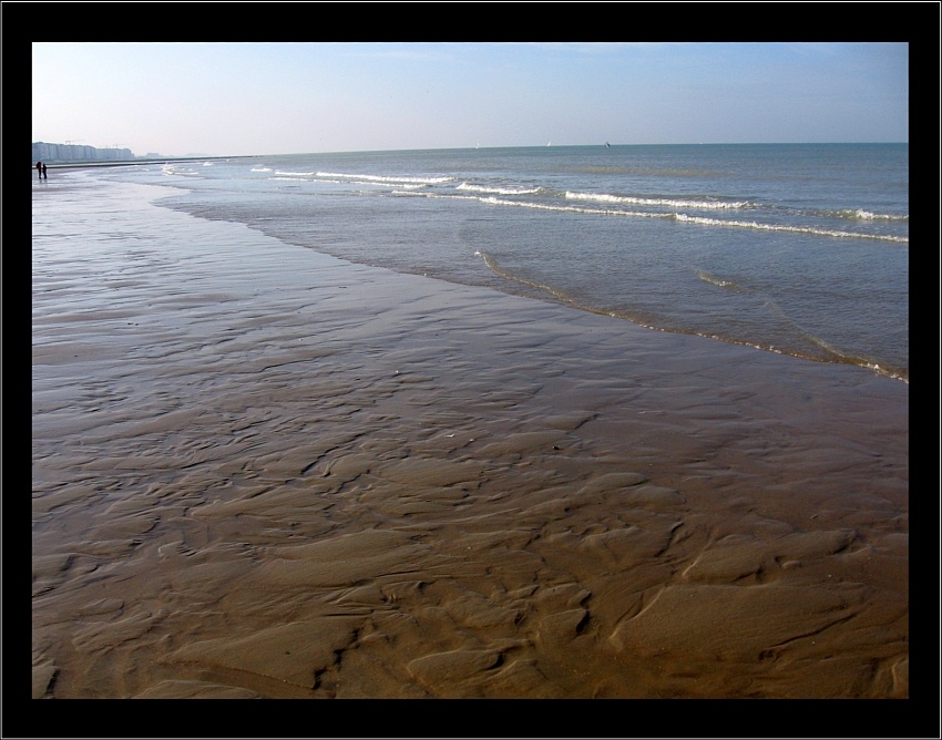 splecione ręce gdzieś na plaży,krótka chwila...\\\\\\\\"