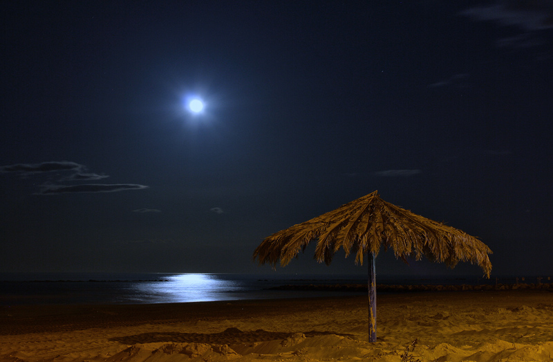 Plaża w blasku księżyca