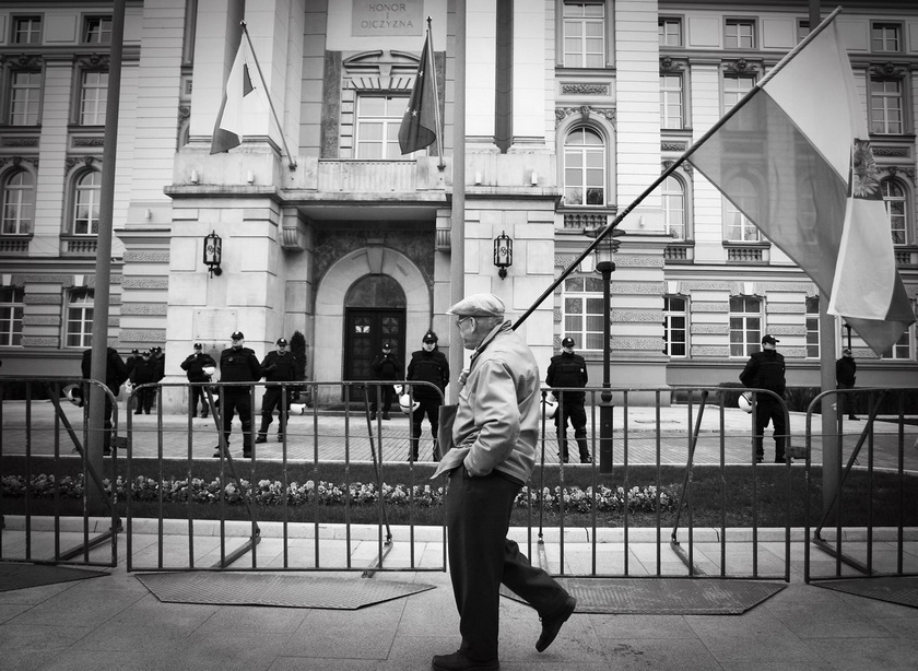 \"Demonstracja związków zawodowych\"