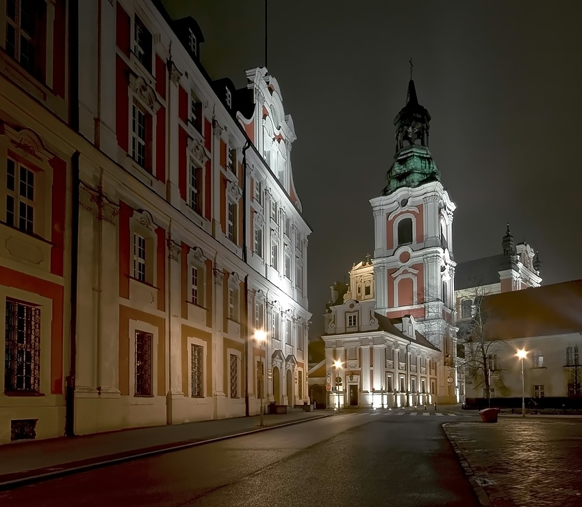 Plac Kolegiacki - Poznań