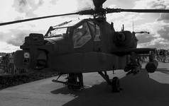 AH-64 APACHE