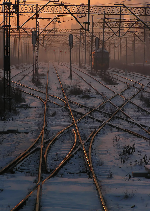 czas gdy szyny z żelaznych zmieniają się w złote