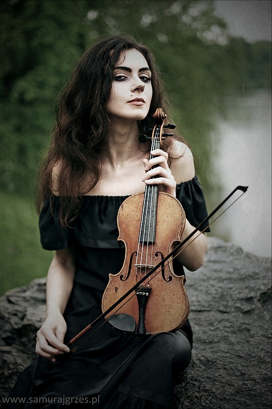 violinist portrait