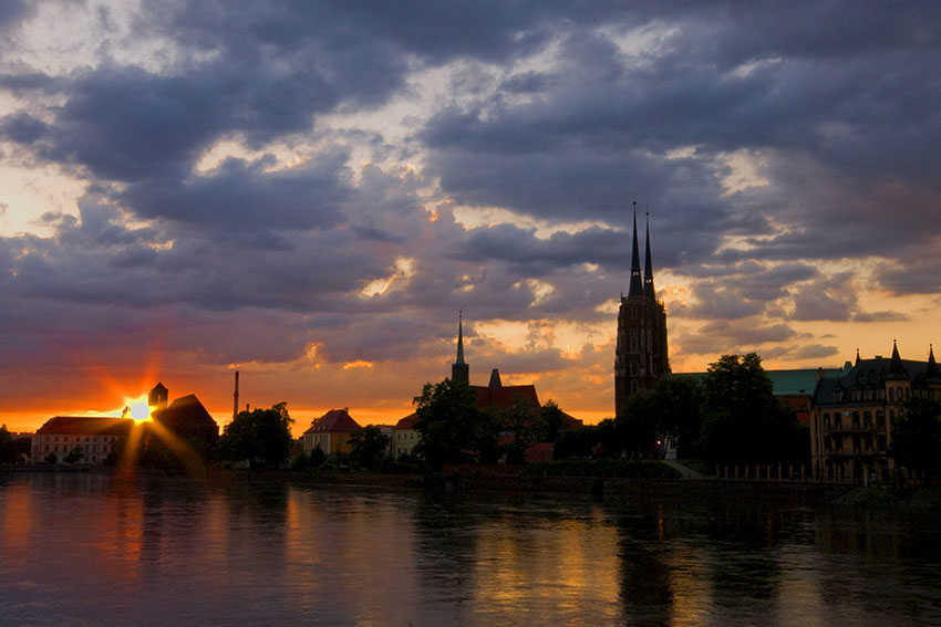 Zachód nad Ostrowem Tumskim