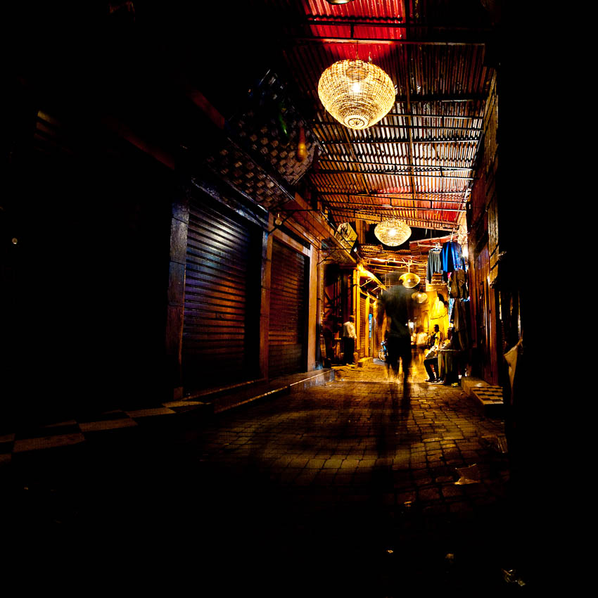 Tight alley in Marrakech