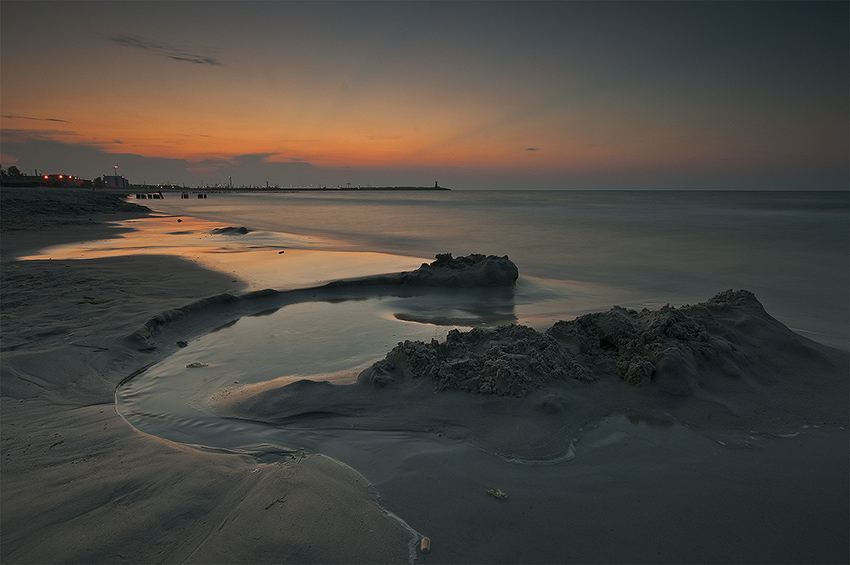 Nocą na plaży.