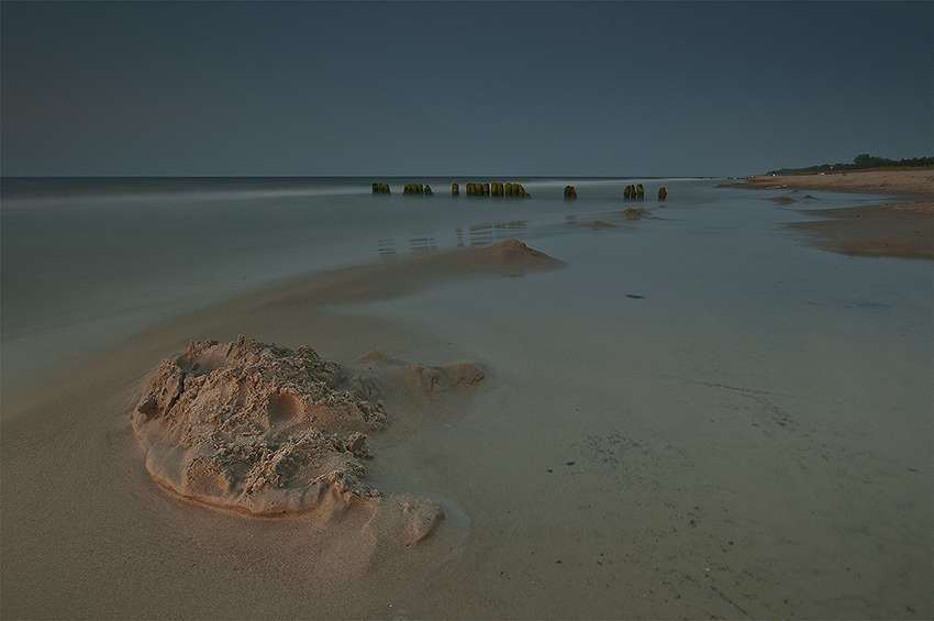 Nocą na plaży.