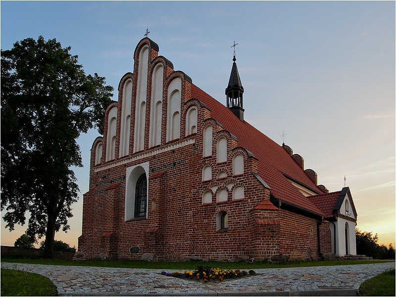 Kościół św. Stanisława BM w Niedźwiadnej... gm. Szczuczyn, pow. grajewski, woj. podlaskie