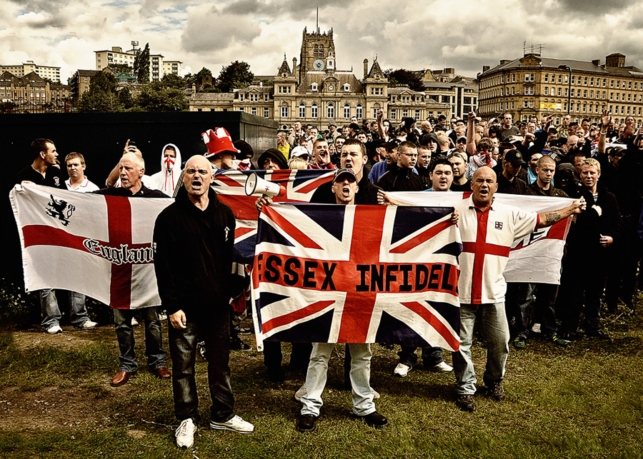 English Defence League manifestacja w Bradford UK 28.08.2010