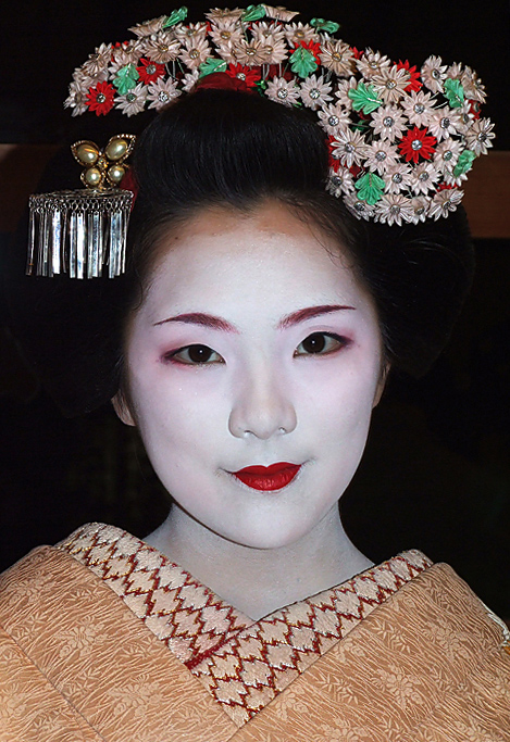 Gejsza (Maiko)