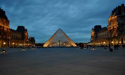 Louvre Museum 2