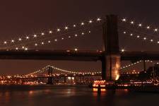 Brooklyn Bridge (w tle-Manhattan Bridge)