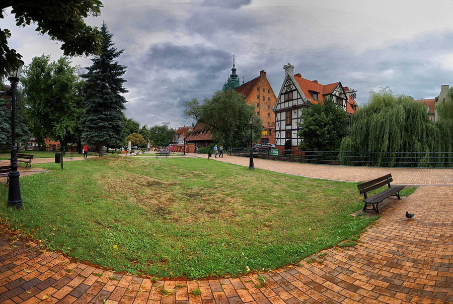 Gdańsk. Kościół Św. Katarzyny i wielki młyn