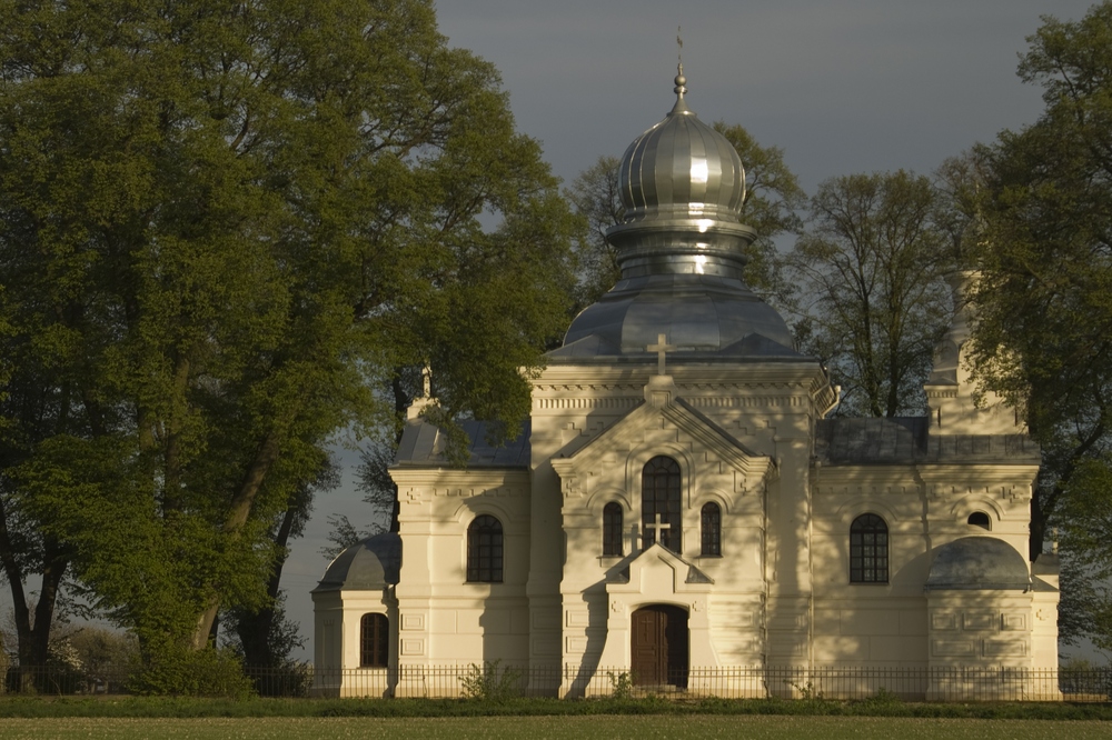 Dratów cerkiew-wieczorem