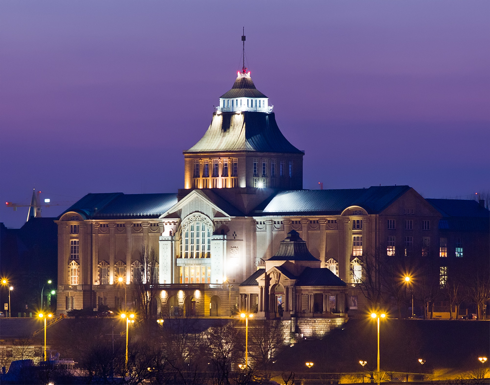 Budynek Muzeum Morskiego oraz Teatru Współczesnego w Szczecinie