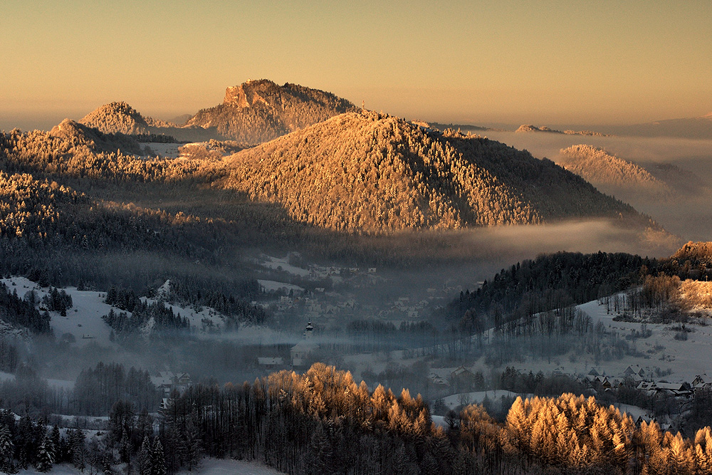 Pieniny - mroźne świtanie