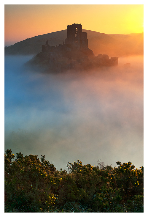 Corfe Castle - poranek