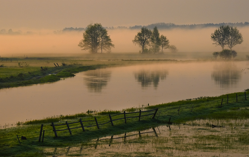 kwietniowy świt (Podlasie)