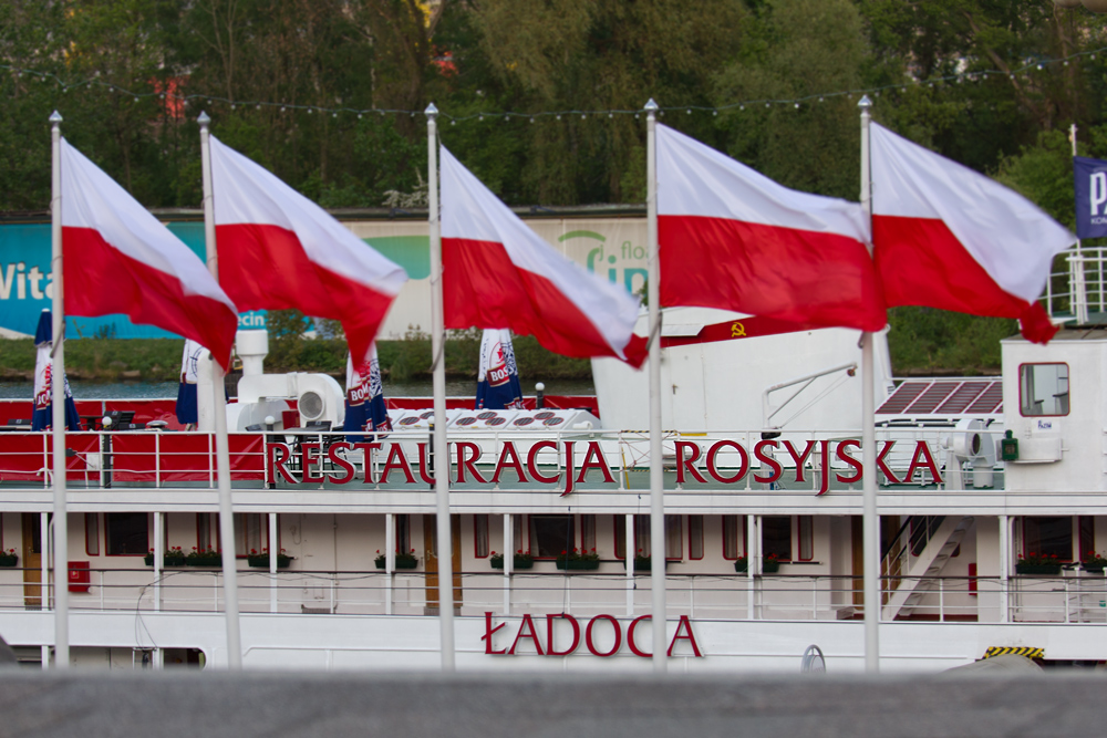 wszyscy flagi flagi to ja też