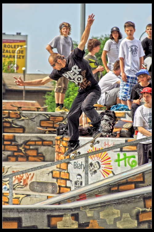 Free Way Skateboarding Session - Skate Plaza - 2011.05.22