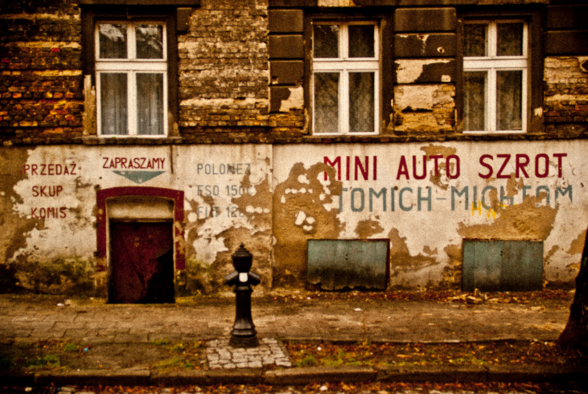 Jak wujowi Marianowi zepsuł się fiat to chodził do znajomego inżyniera na Wildę.