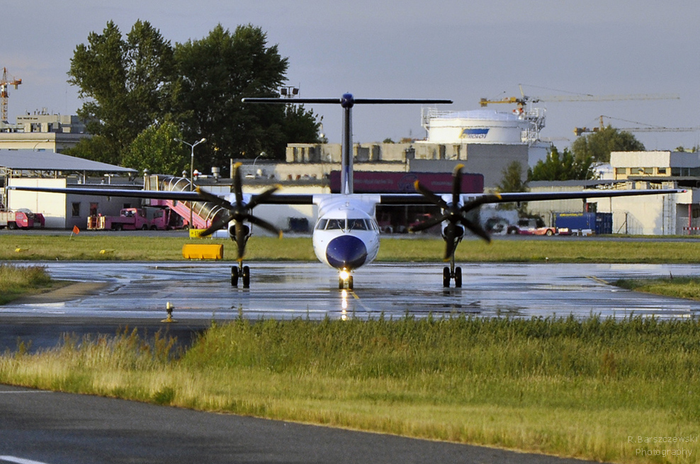 De Havilland Canada DHC-8