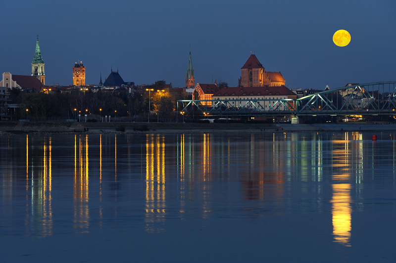 Pełnia Bobrzego Księżyca