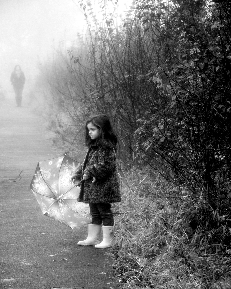 Foggy morning & rainbow umbrella ...